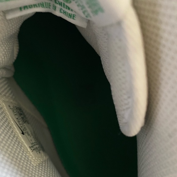 Air Force 1’s High Rare Green - Picture 3 of 3